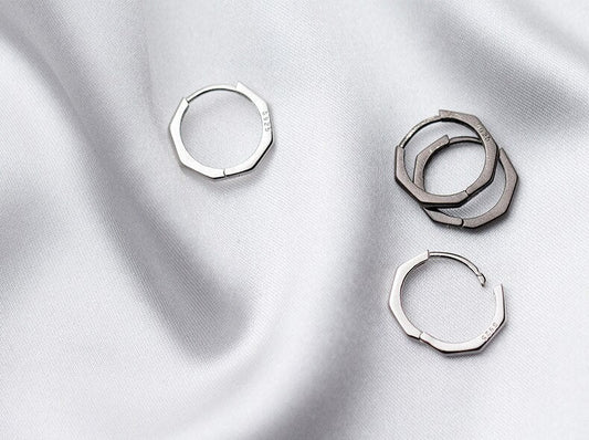 Boucles d'oreilles créoles à la mode géométrique classique