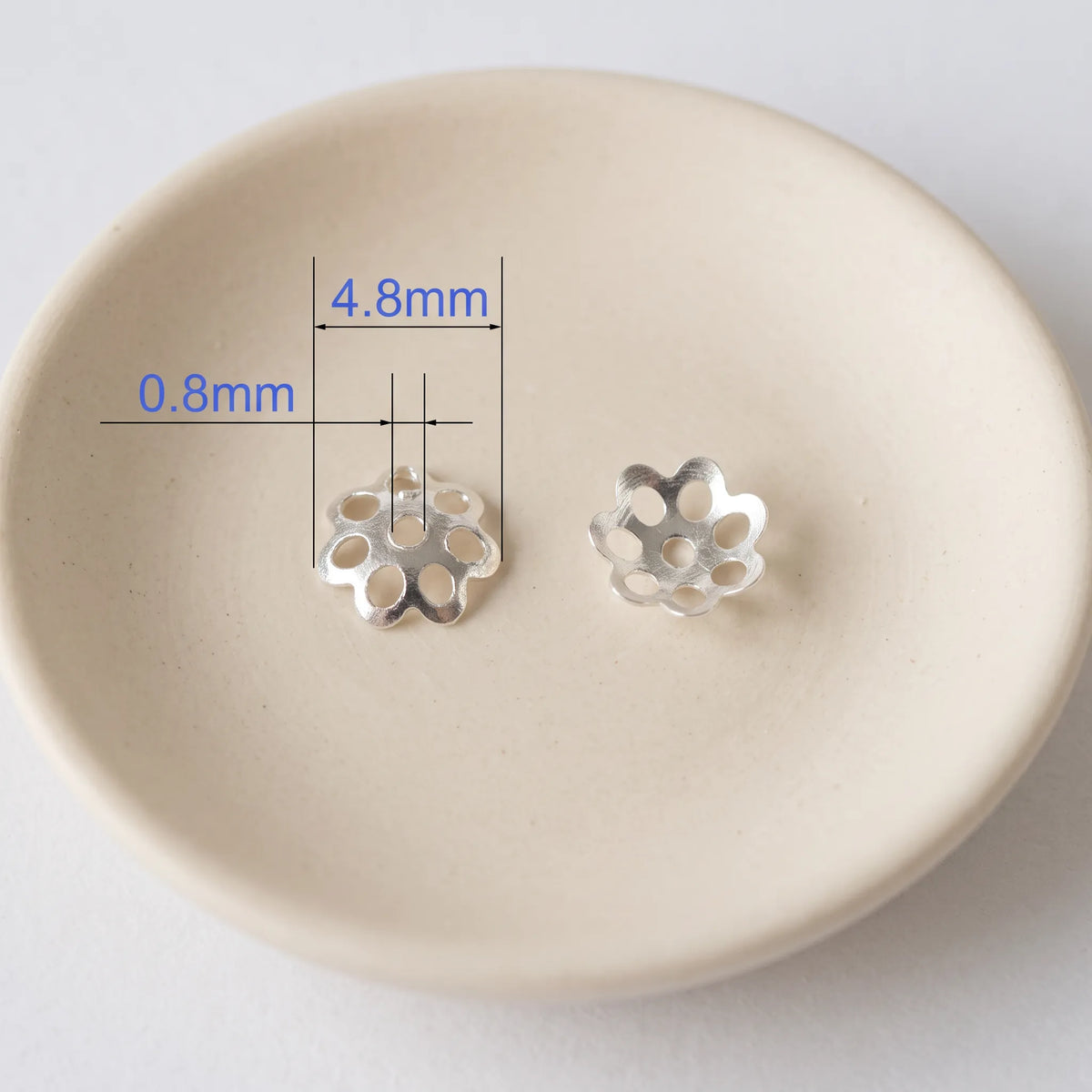 4.8mm 925 sterling silver flower bead cap with 0.8mm center hole