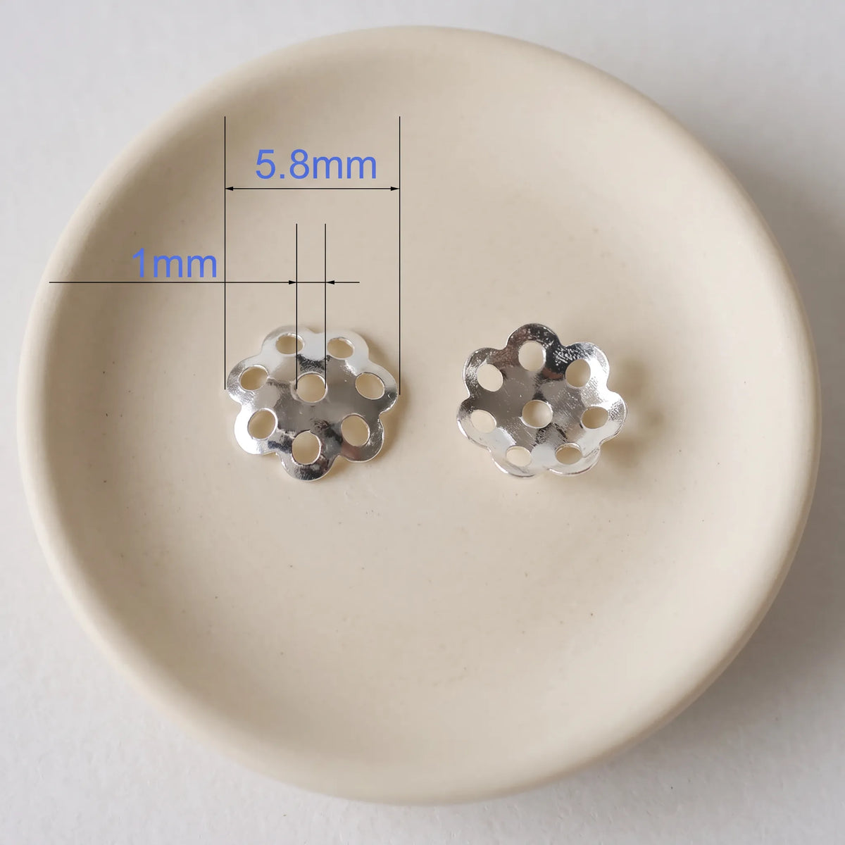 5.8mm 925 sterling silver flower bead cap with 1mm center hole