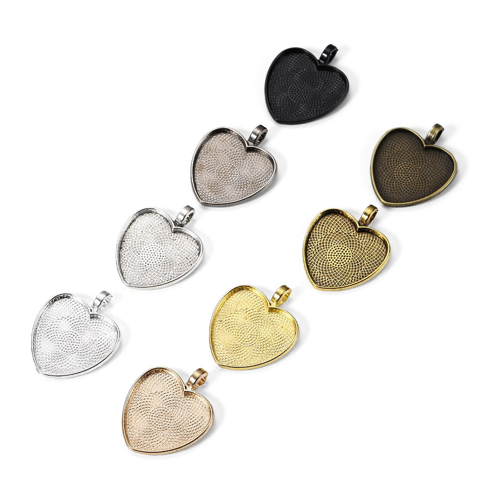 10pcs 25mm Heart-Shaped Cabochon Pendant Base