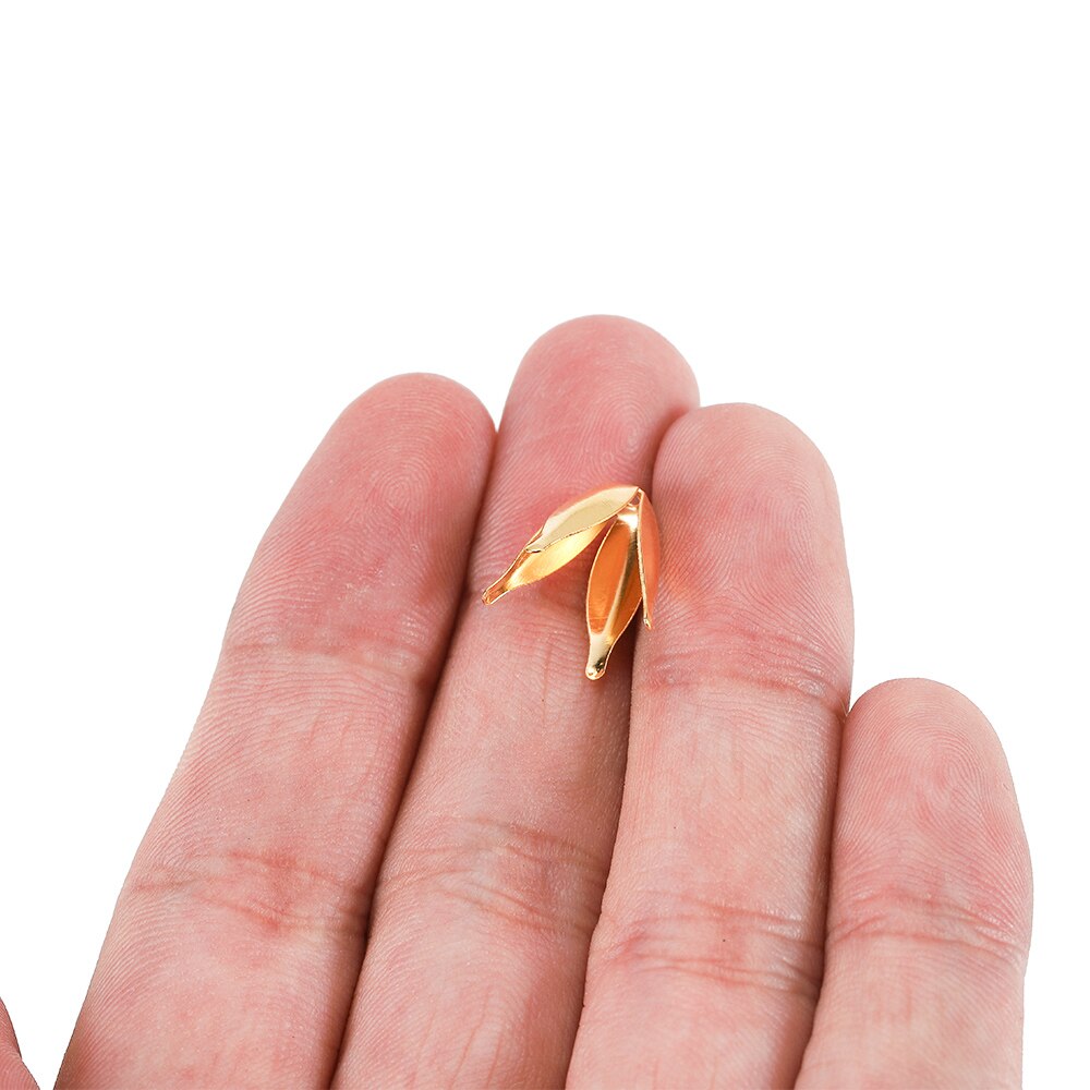 Filigrane Blütenblatt-Perlenkappen aus Silber und Gold, 100 Stück