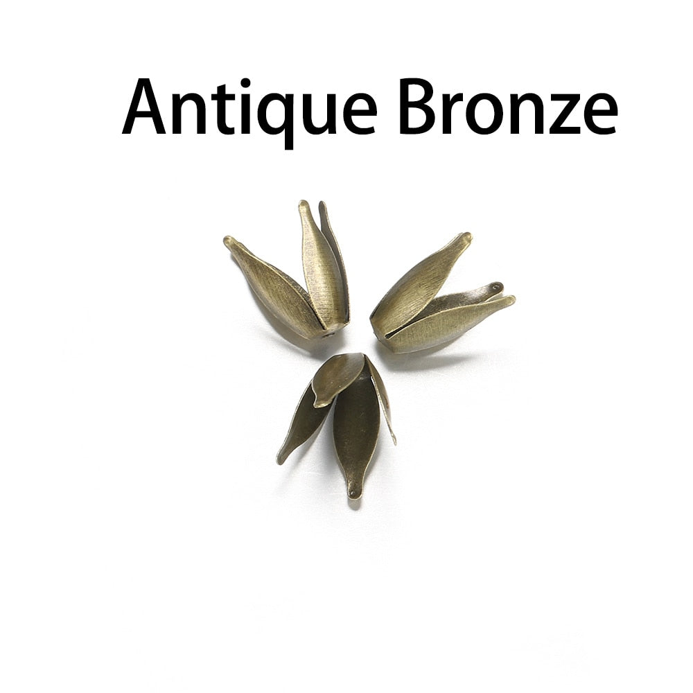 Filigrane Blütenblatt-Perlenkappen aus Silber und Gold, 100 Stück