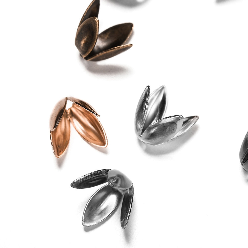 Vergoldete Blumenperlenkappen, 100 Stück