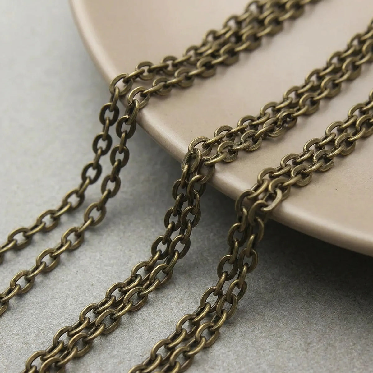 Antique bronze rolo link chain