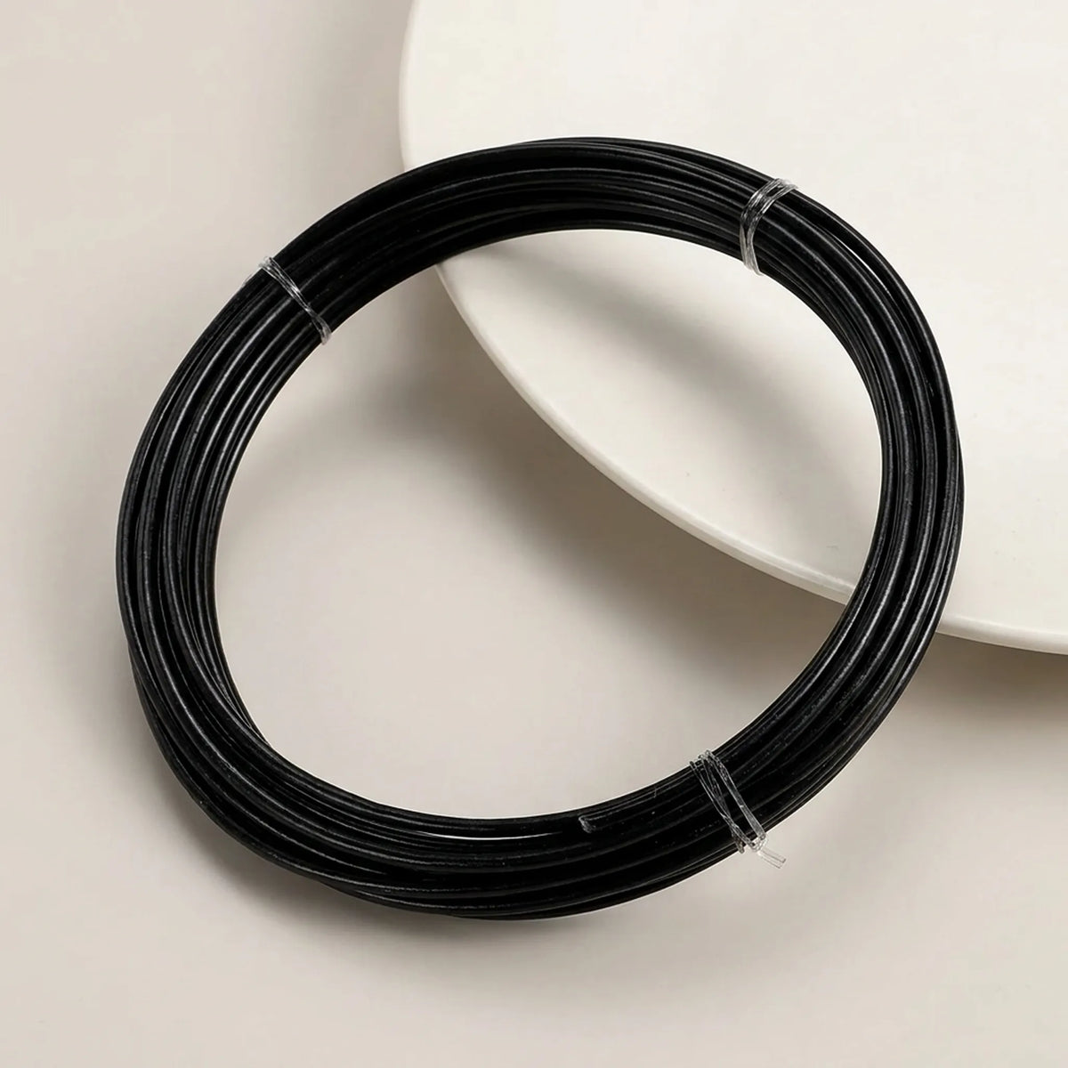 black anodized round aluminum craft wire for jewelry making