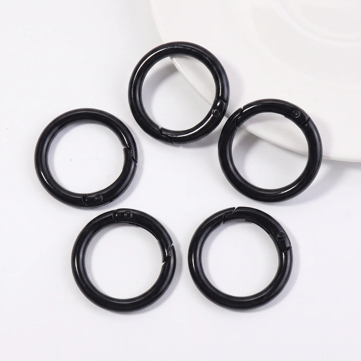 Multicolor Round Carabiner Clasps – Metal O Ring Spring Clips, 25-41mm