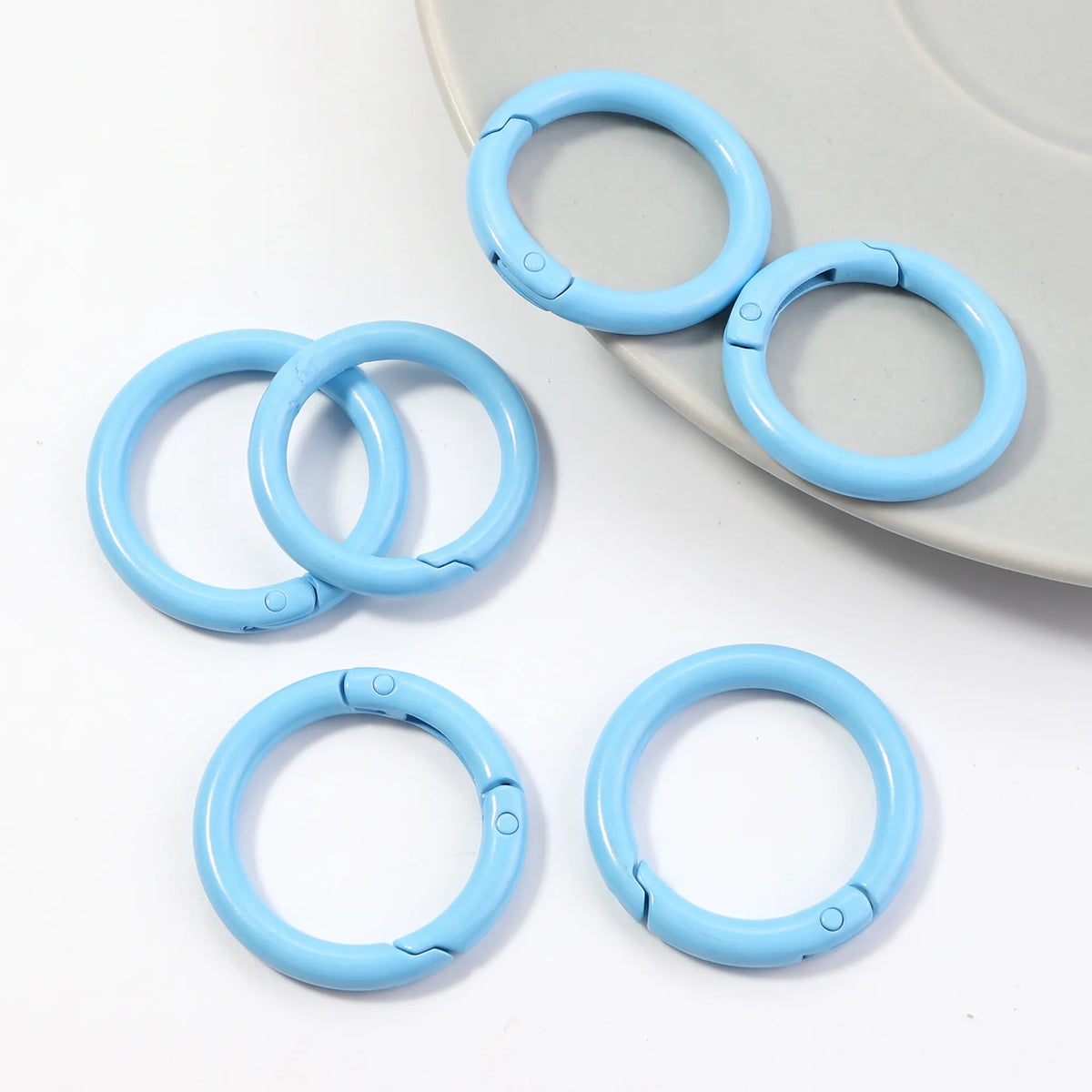 Multicolor Round Carabiner Clasps – Metal O Ring Spring Clips, 25-41mm