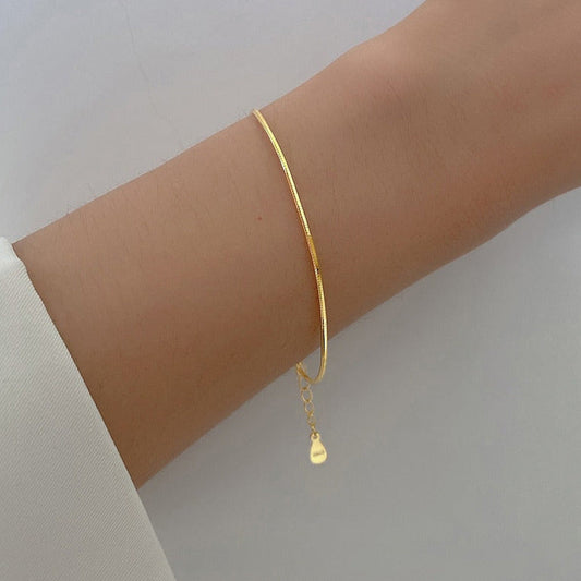 Goldfarbenes Schlangenkettenarmband