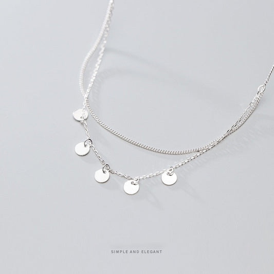 Doppelte Kette mit Pailletten-Anhänger