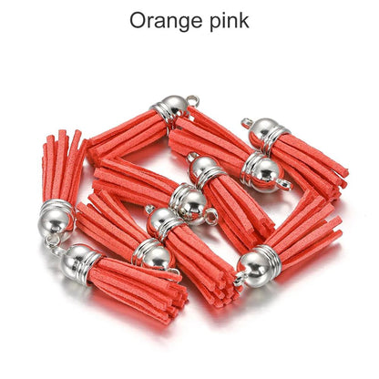 20 pendentifs en cuir vintage avec pompon de 38 mm.