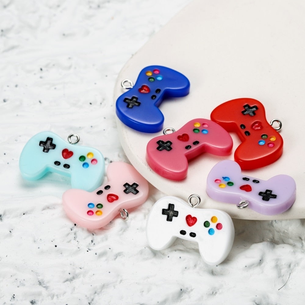 Bunte süße Gamepad-Harz-Anhänger, 10 Stück