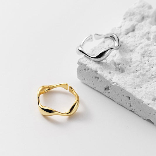 Stapelbarer Ring mit Wassertropfen